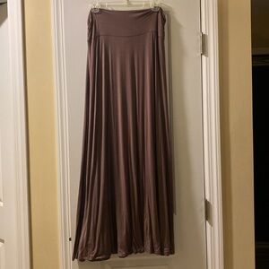 Bobeau Women's Maxi Skirt in Brown